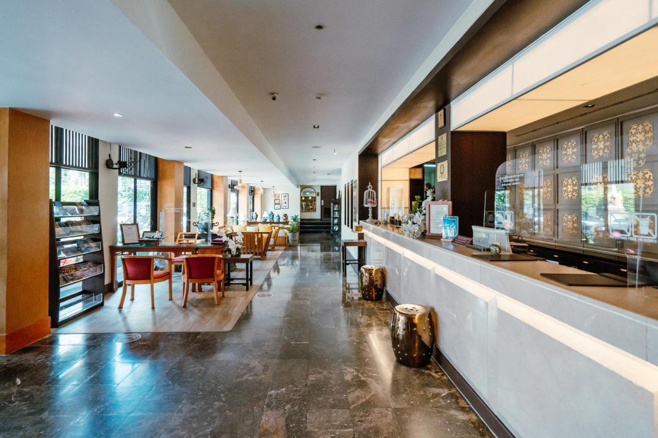 Sawaddi Patong Resort & Spa By Tolani - Sha Extra Plus Екстер'єр фото