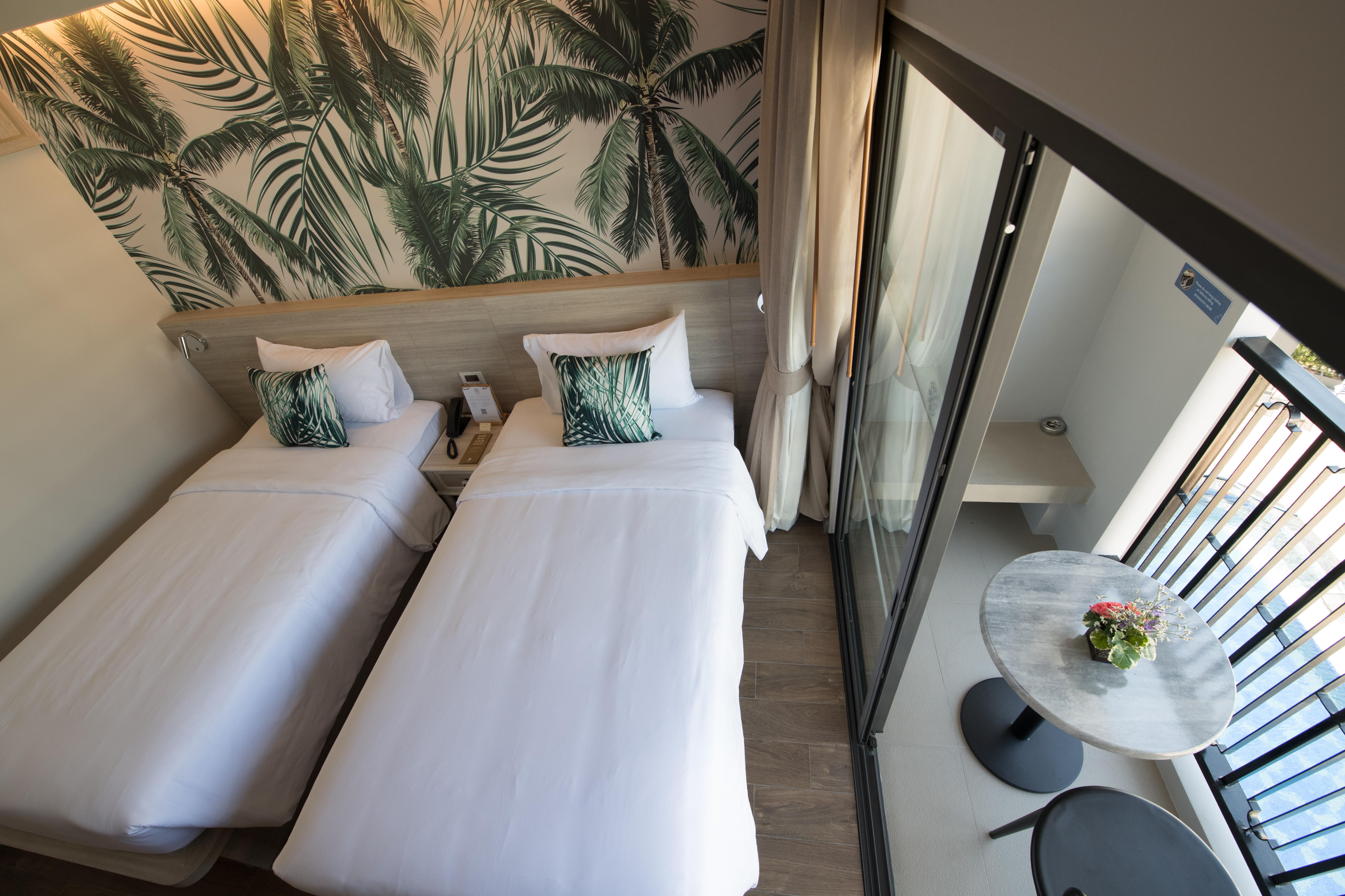Sawaddi Patong Resort & Spa By Tolani - Sha Extra Plus Екстер'єр фото