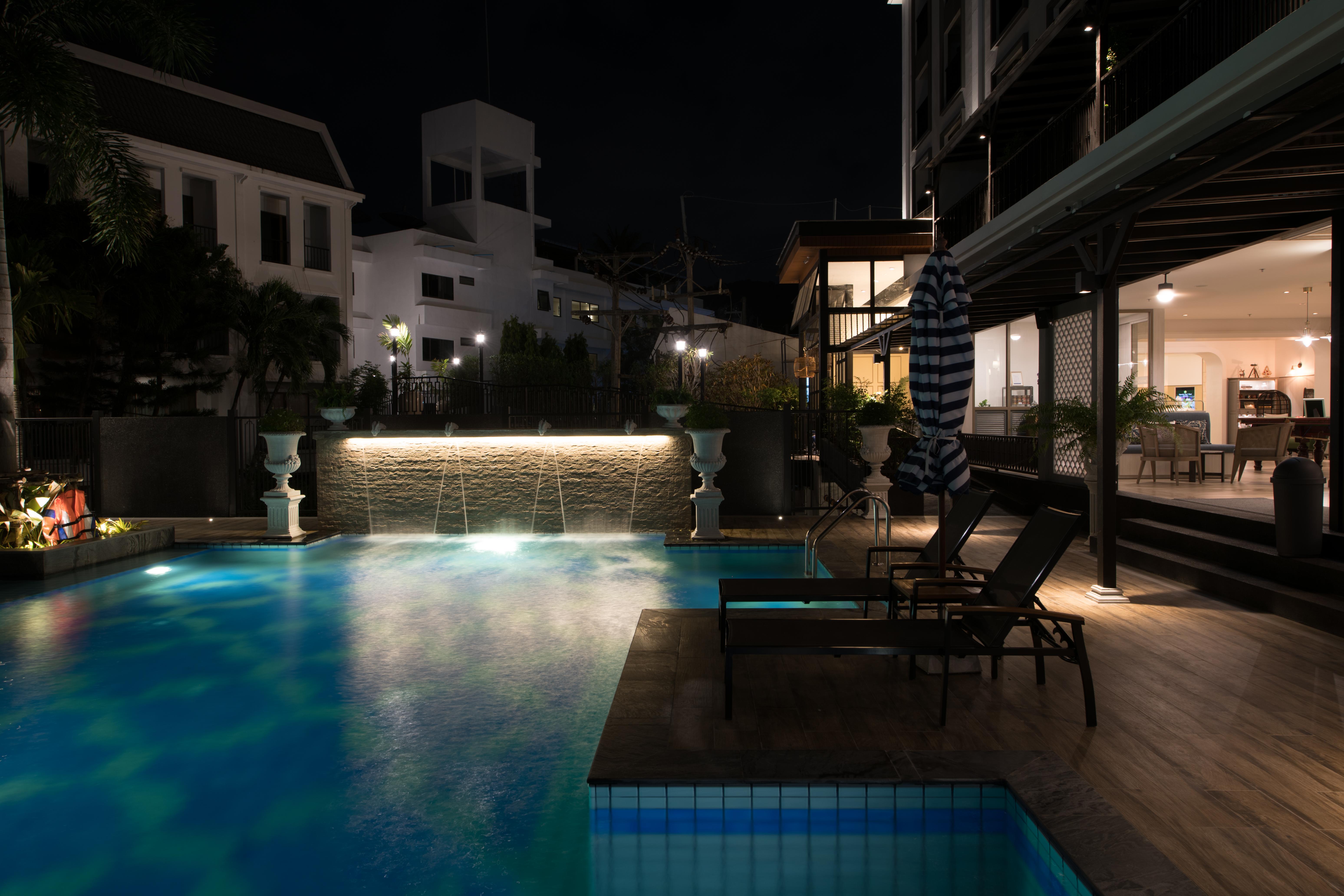 Sawaddi Patong Resort & Spa By Tolani - Sha Extra Plus Екстер'єр фото