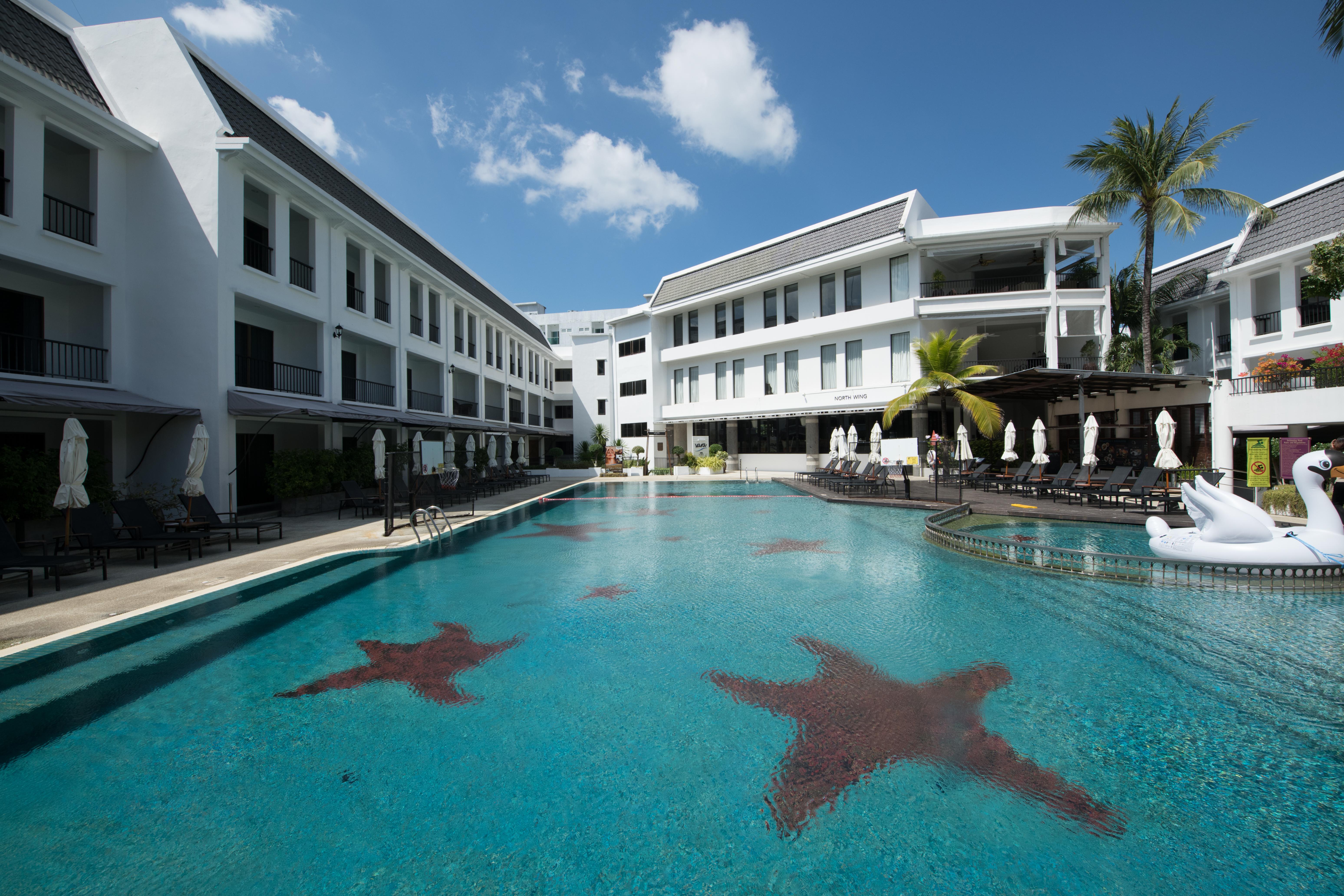 Sawaddi Patong Resort & Spa By Tolani - Sha Extra Plus Екстер'єр фото